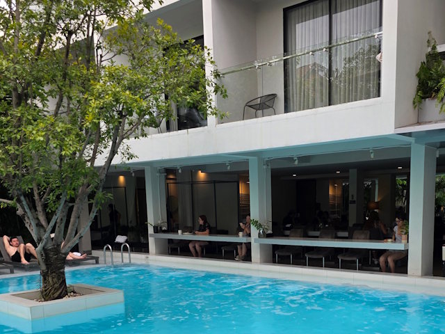 Услуги SEO-оптимизации сайта в Петергофе по цене от 575